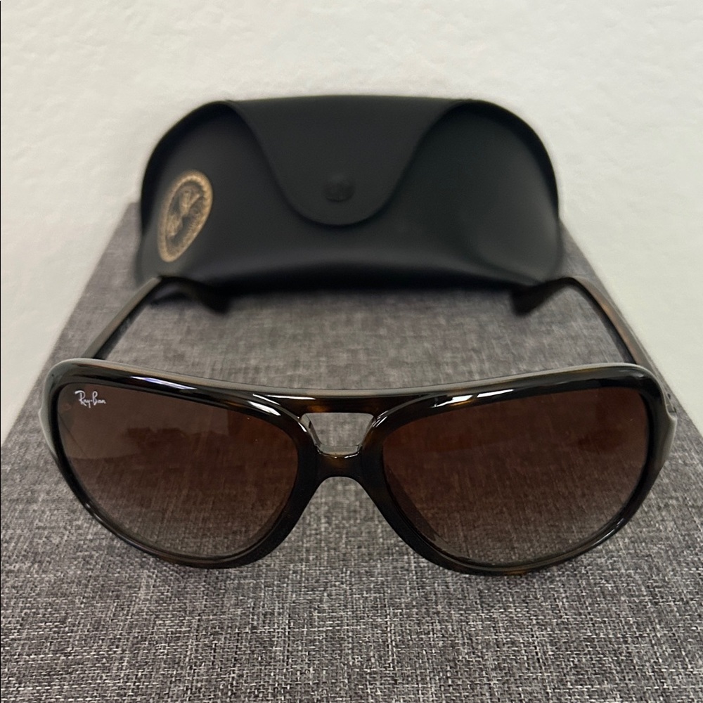 Ray-Ban Women's Dark Brown Sunglasses
